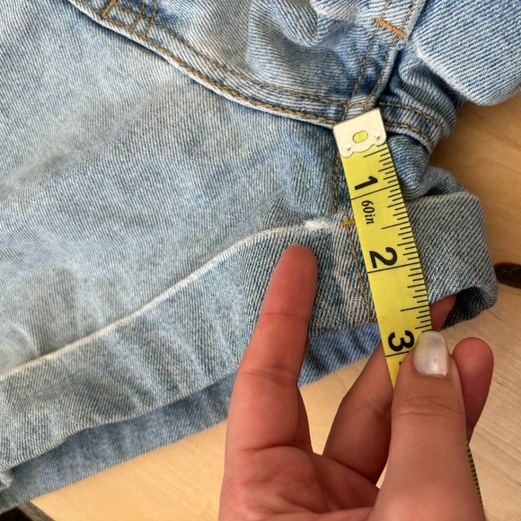 Levi A- Line Shorts Cuffed - Picture 7 of 8